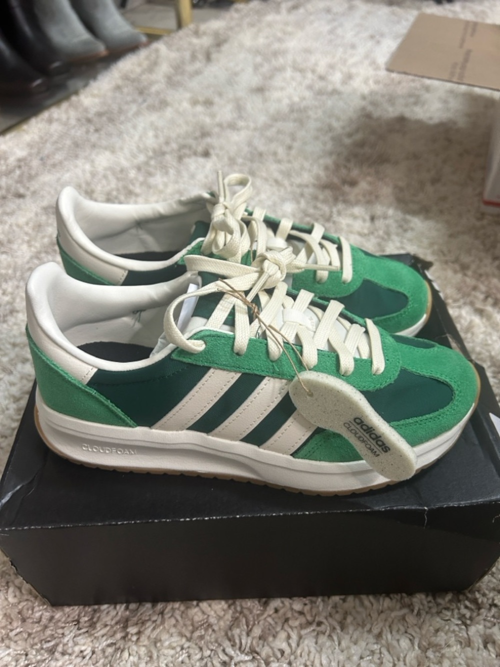 ADIDAS Run 70s 2.0 -Green/Womens Shoes - Picture 2 of 5